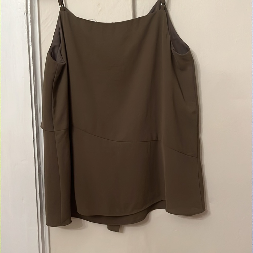 Spaghetti strap top - Picture 3 of 3